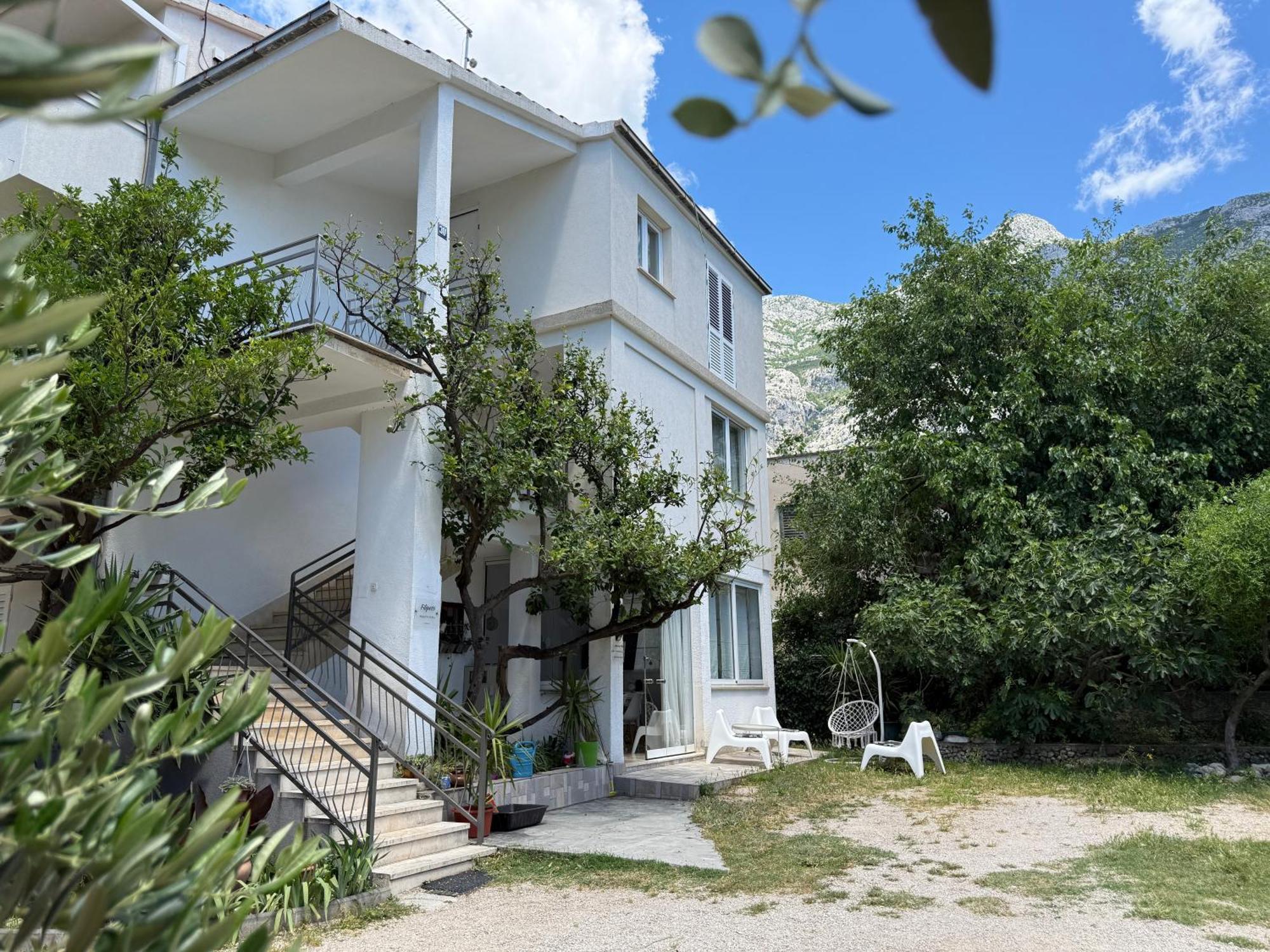 Beach Marin Makarska Exterior photo